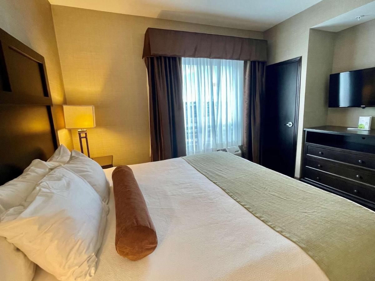 Best Western Plus Okotoks Inn & Suites Eksteriør billede