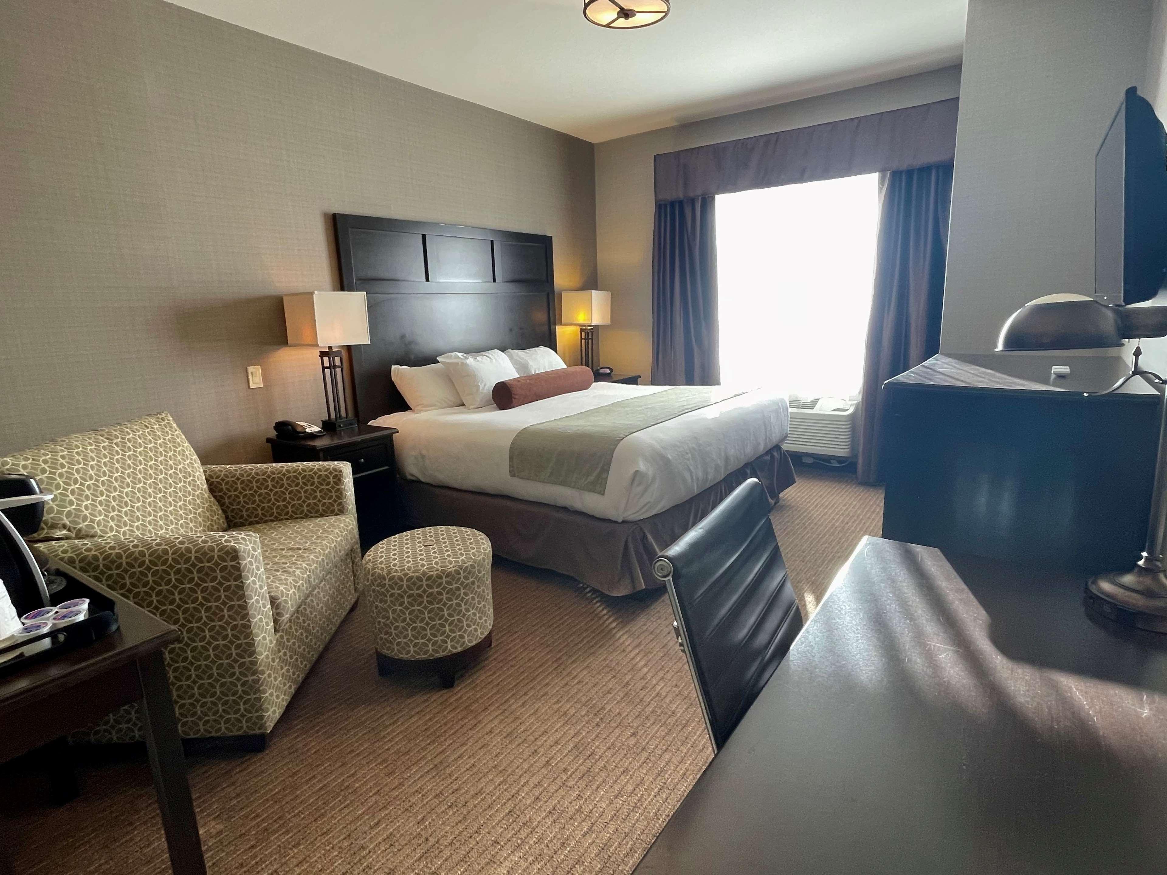 Best Western Plus Okotoks Inn & Suites Eksteriør billede