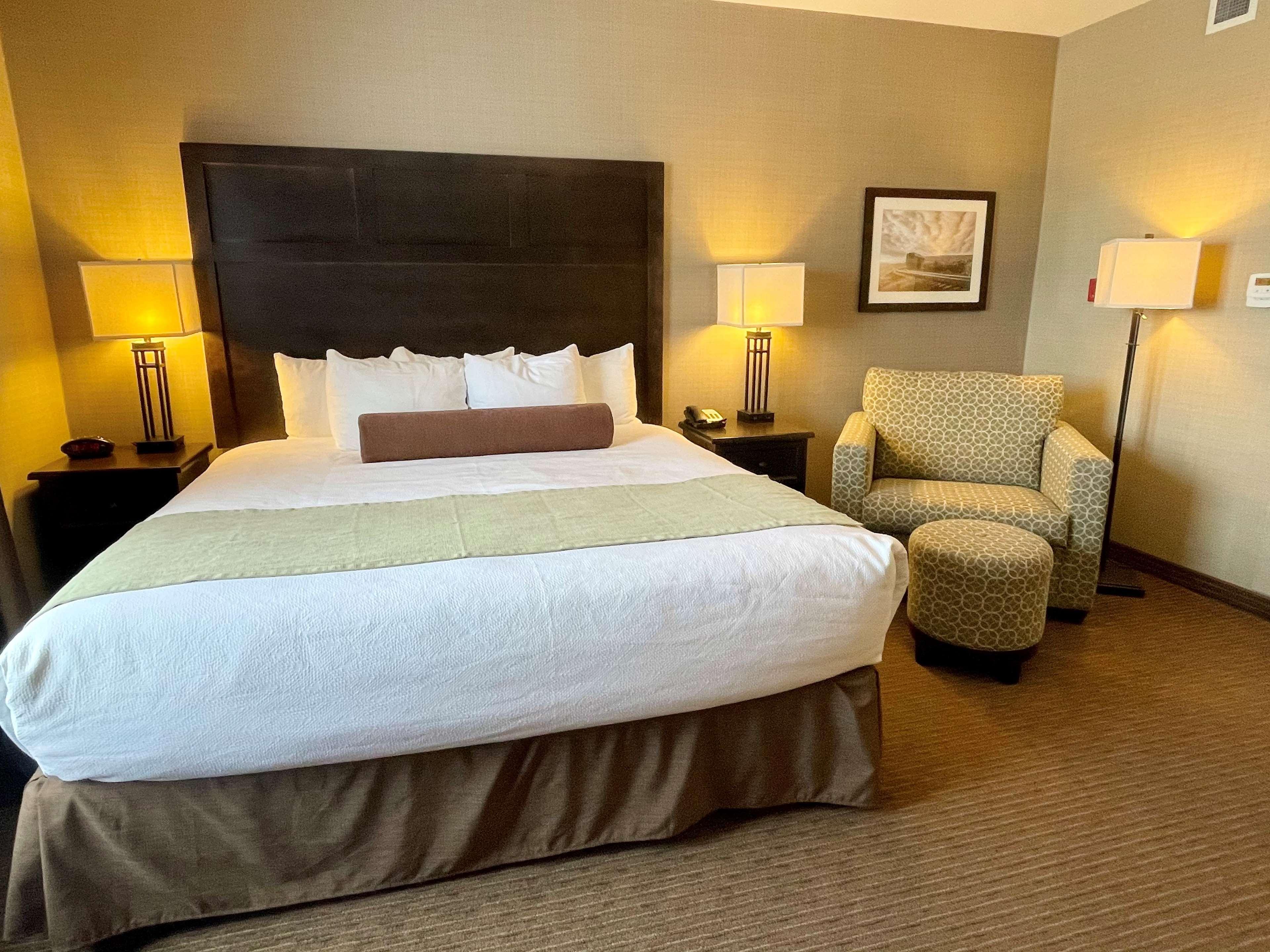 Best Western Plus Okotoks Inn & Suites Eksteriør billede