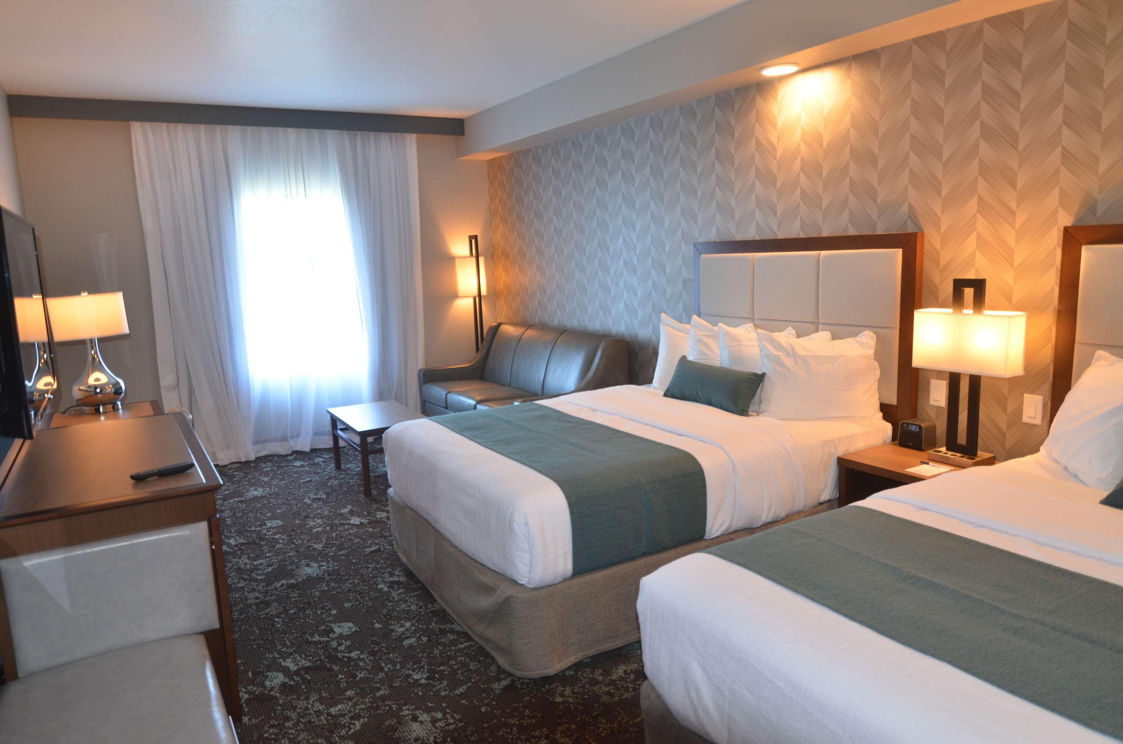 Best Western Plus Okotoks Inn & Suites Eksteriør billede