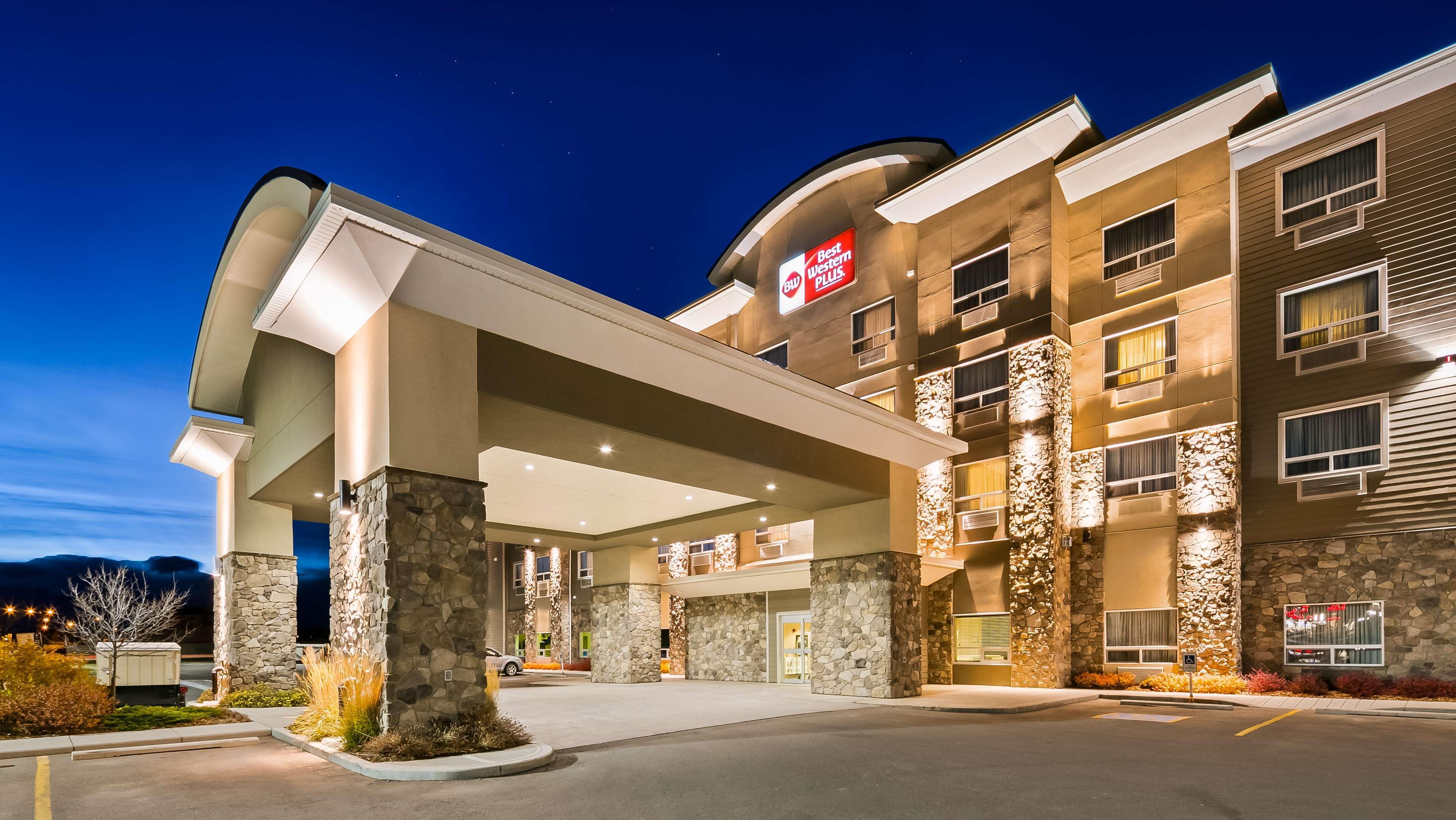 Best Western Plus Okotoks Inn & Suites Eksteriør billede